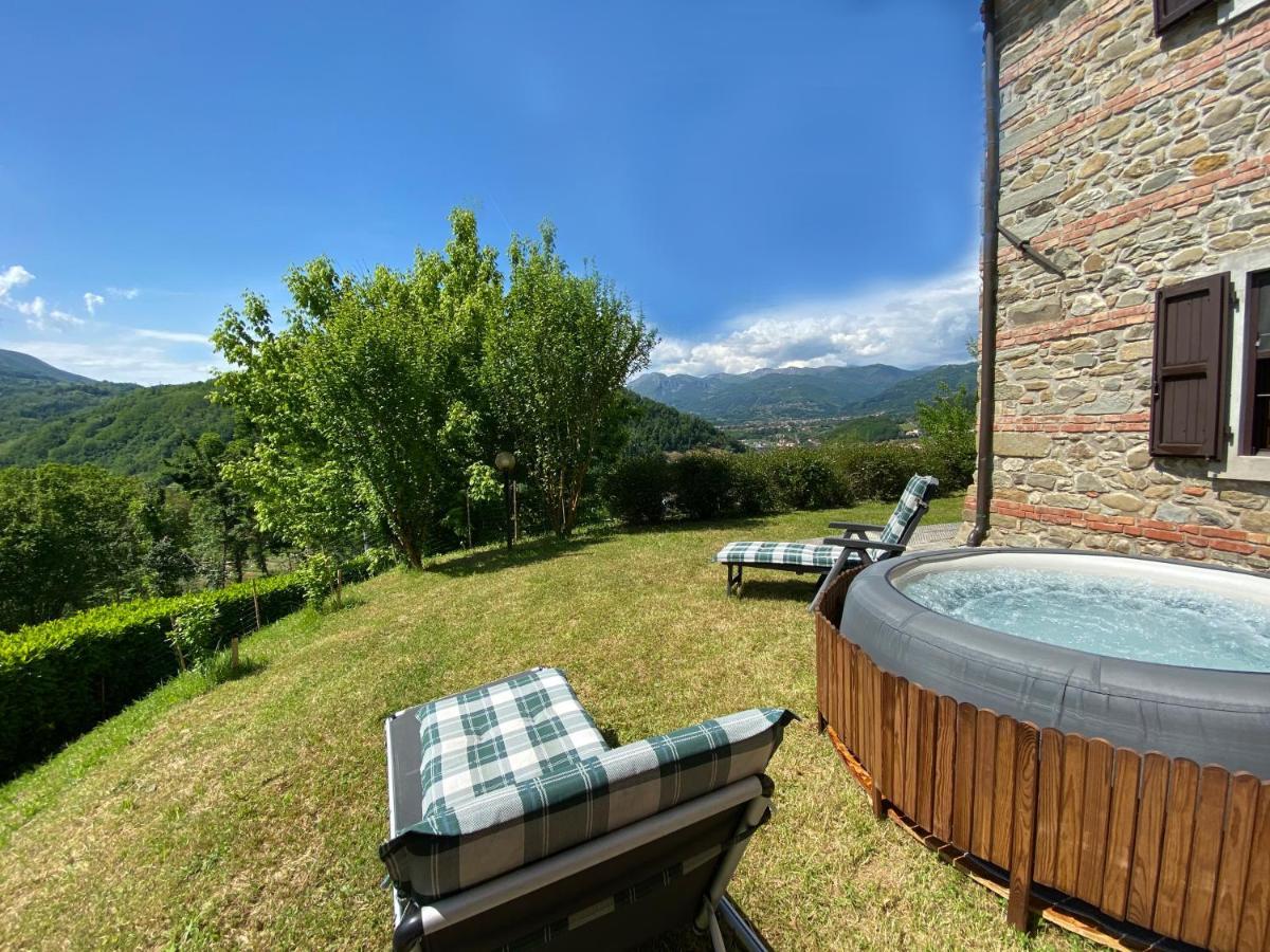 Cottage House Il Palazzetto 加尔法尼亚纳新堡 外观 照片